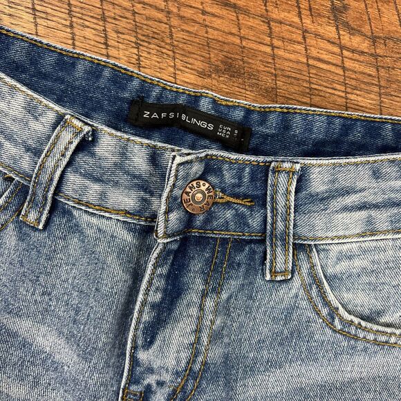 ZAFSI BLINGS Denim Cut Off Embroidered Shorts - Picture 3 of 6